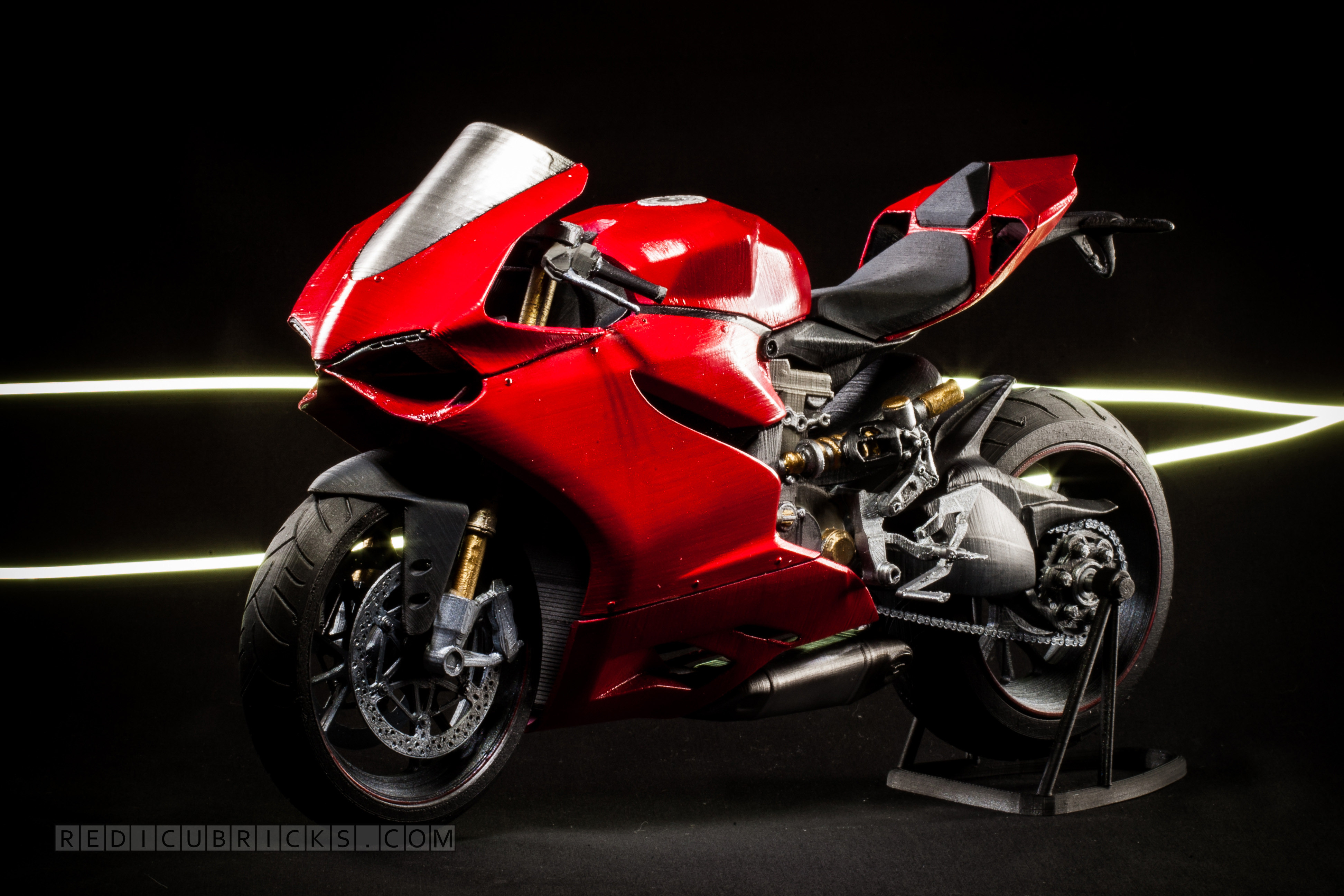 01-Ducati3D.jpg